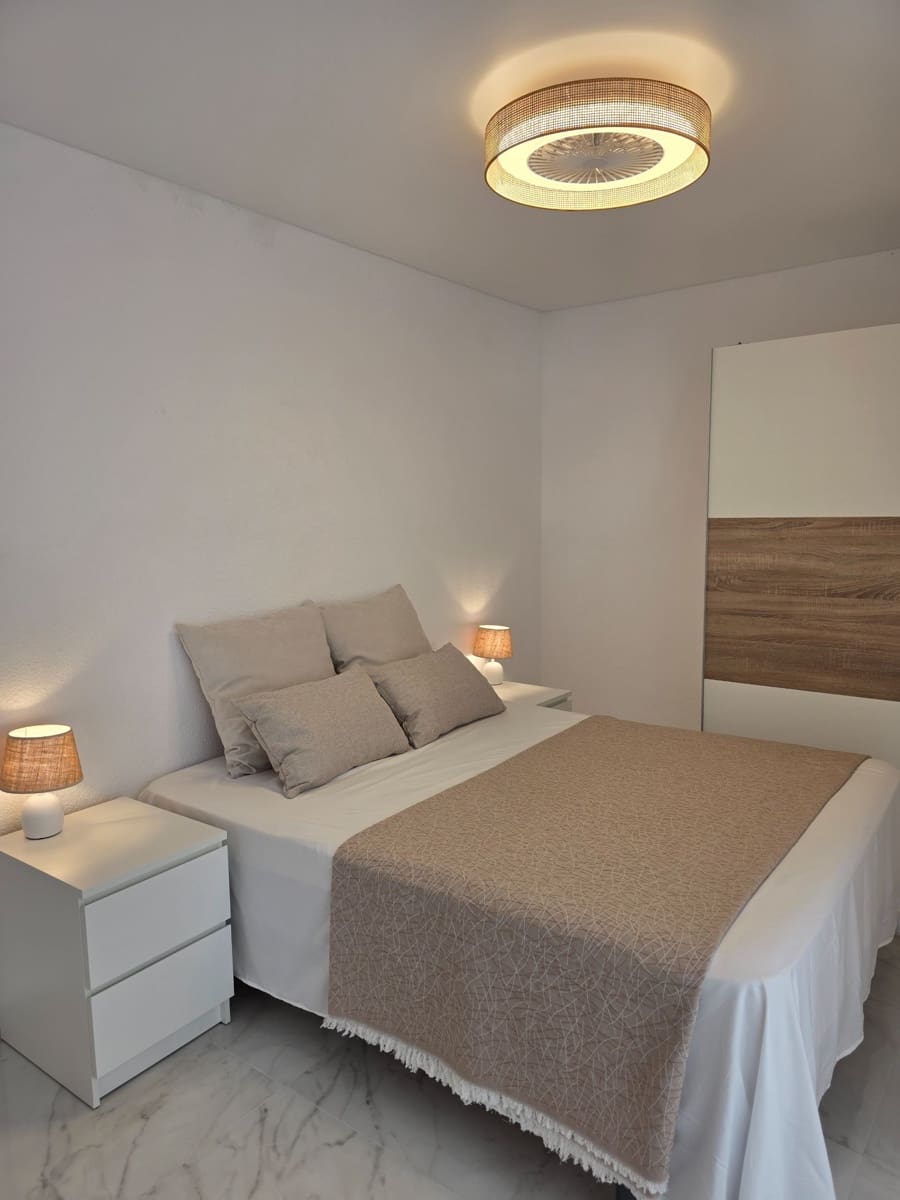 3 sypialnia Mieszkanie na sprzedaż w Torrevieja - 199 000 € (Ref: 9658374)