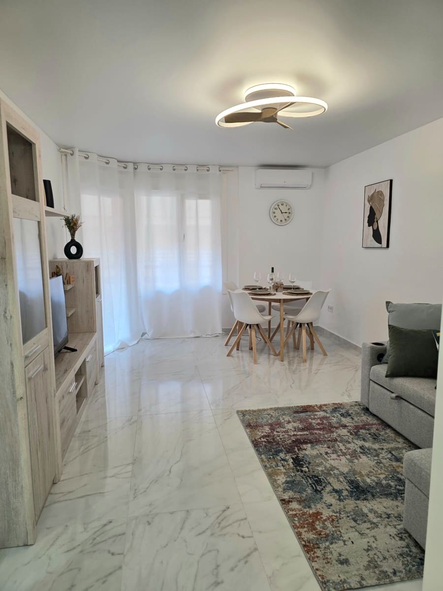 3 sypialnia Mieszkanie na sprzedaż w Torrevieja - 199 000 € (Ref: 9658374)