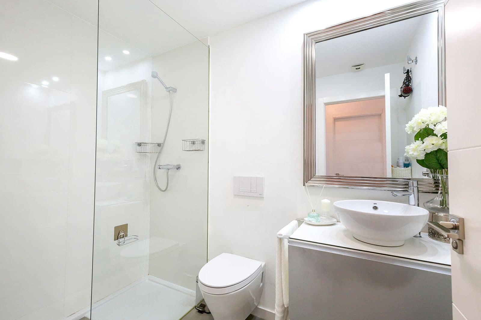 4 Zimmer Apartment zu verkaufen in Pilar de la Horadada mit Pool Garage - 597.800 € (Ref: 9658376)