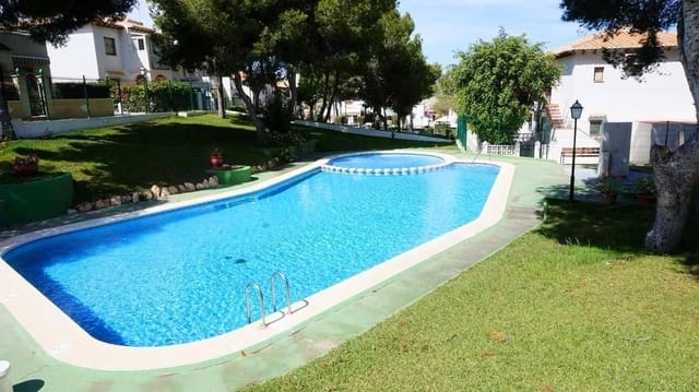 1 camera da letto Bungalow in vendita in Torrevieja con piscina - 97.000 € (Rif: 9665960)