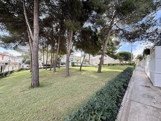 1 camera da letto Bungalow in vendita in Torrevieja con piscina - 97.000 € (Rif: 9665960)