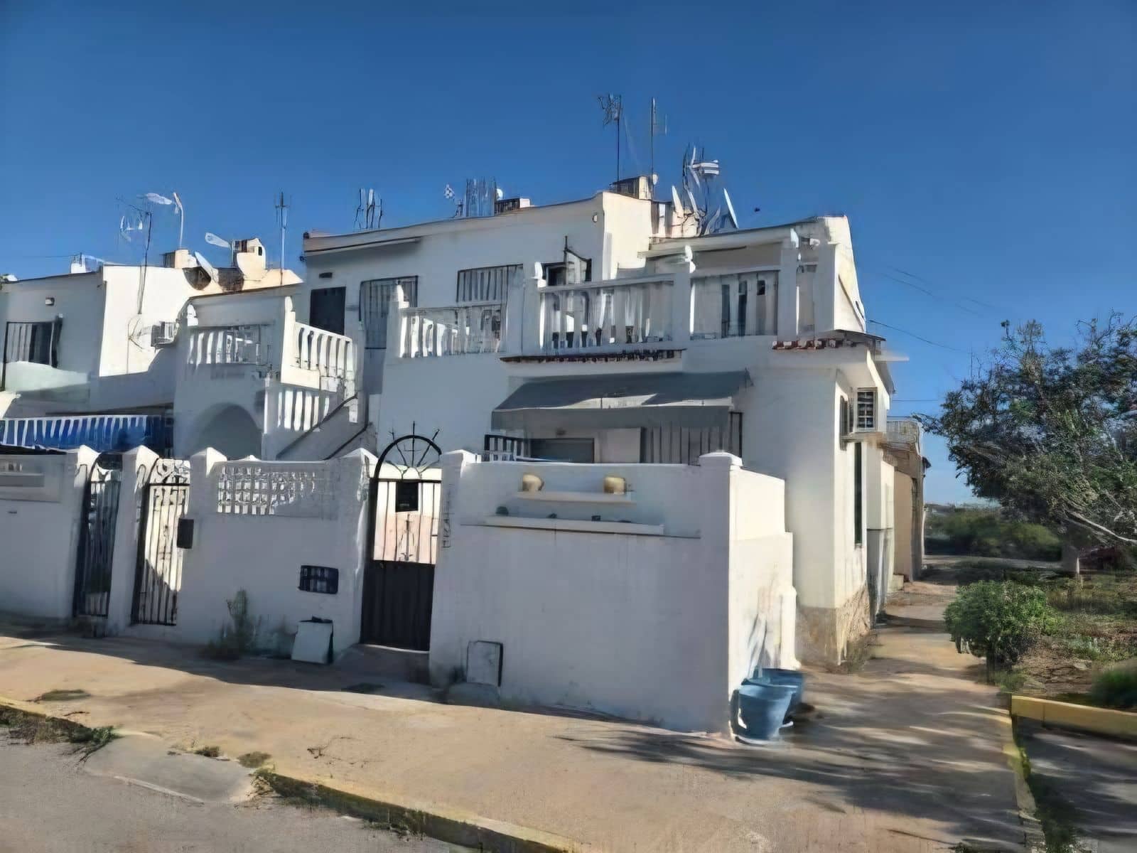 1 bedroom Bungalow for sale in Torrevieja - € 96,000 (Ref: 9665963)