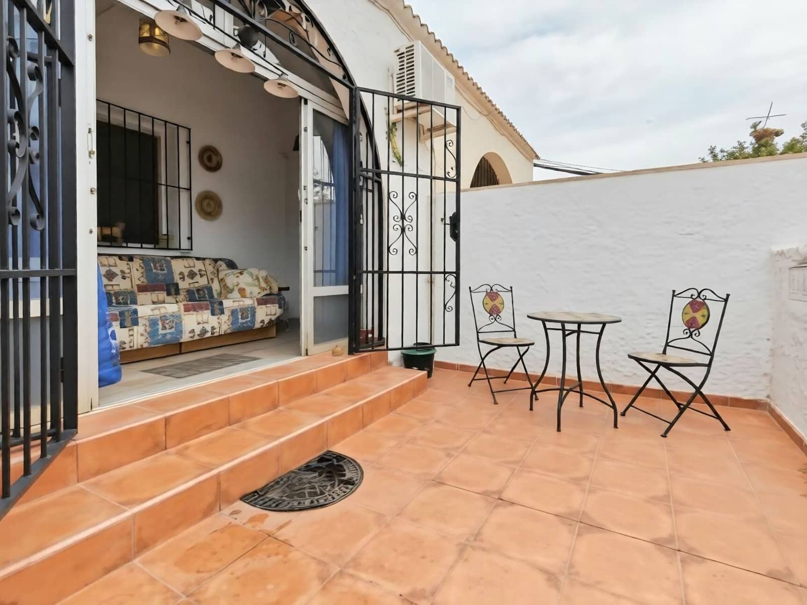 1 bedroom Bungalow for sale in Torrevieja - € 99,999 (Ref: 9665964)