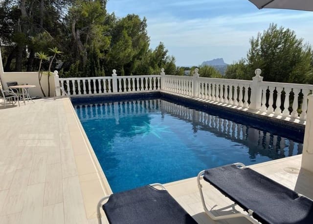 5 sypialnia Willa na sprzedaż w Moraira, Teulada-Moraira z basenem garażem - 650 000 € (Ref: 9670016)