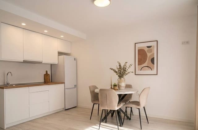 1 quarto Apartamento para venda em Torrevieja - 136 000 € (Ref: 9670017)