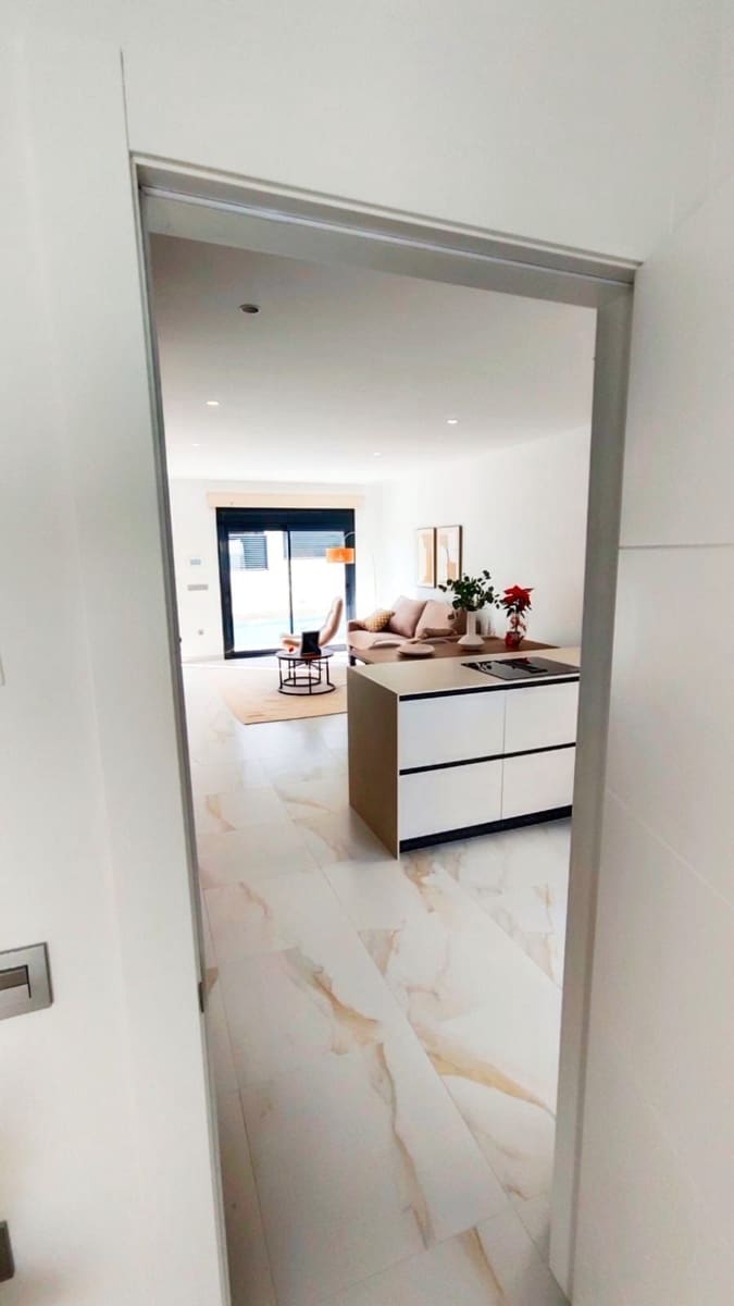 3 slaapkamer Villa te koop in Pinar de Campoverde met zwembad garage - € 422.500 (Ref: 9673851)