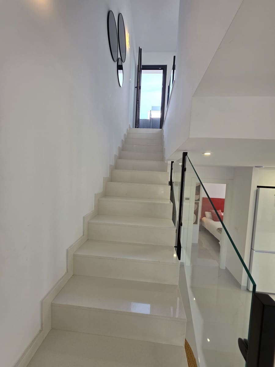 3 sypialnia Willa na sprzedaż w Orihuela Costa z basenem garażem - 415 000 € (Ref: 9679507)