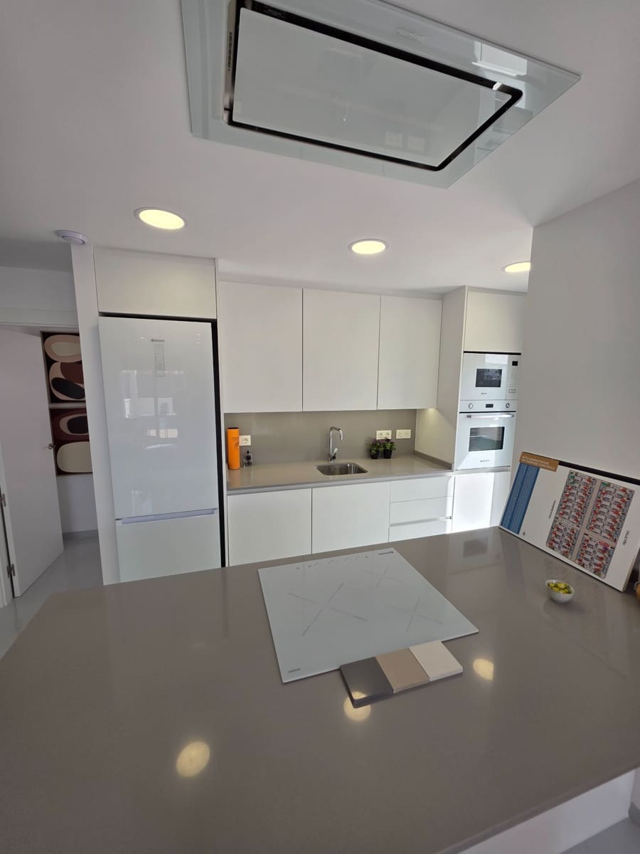 3 sypialnia Willa na sprzedaż w Orihuela Costa z basenem garażem - 415 000 € (Ref: 9679507)