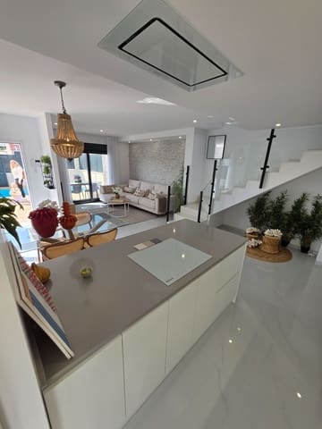 3 sypialnia Willa na sprzedaż w Orihuela Costa, Orihuela z basenem garażem - 415 000 € (Ref: 9679507)