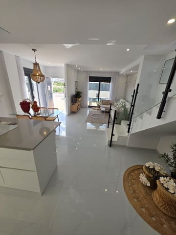 3 sypialnia Willa na sprzedaż w Orihuela Costa, Orihuela z basenem garażem - 415 000 € (Ref: 9679507)