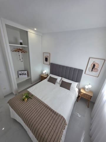 3 sypialnia Willa na sprzedaż w Orihuela Costa, Orihuela z basenem garażem - 415 000 € (Ref: 9679507)