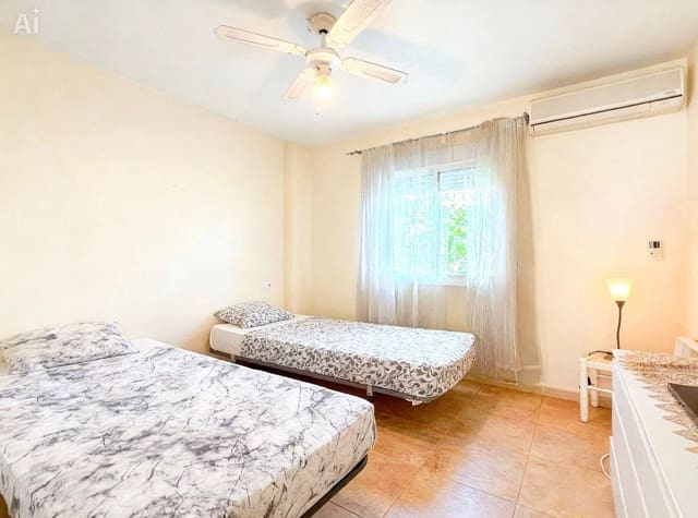 2 Zimmer Bungalow zu verkaufen in Torrevieja mit Pool Garage - 155.000 € (Ref: 9679511)