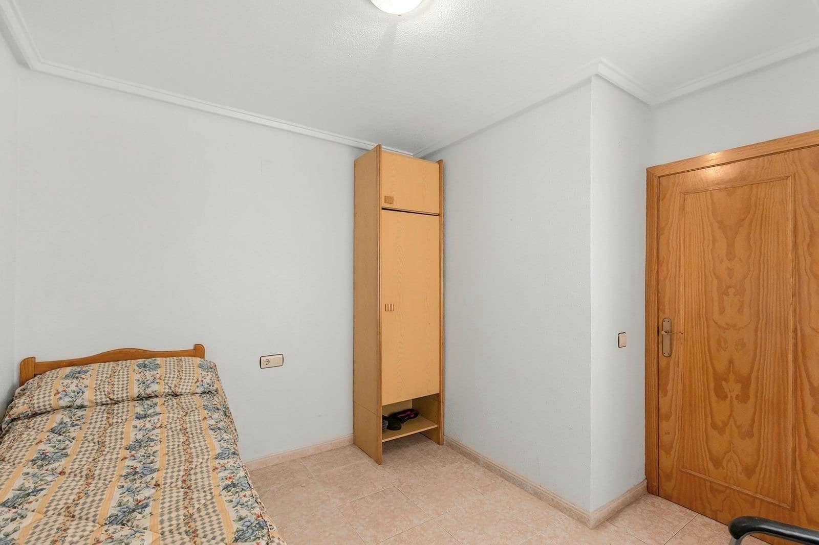 2 Zimmer Bungalow zu verkaufen in Torrevieja mit Pool - 130.000 € (Ref: 9690065)