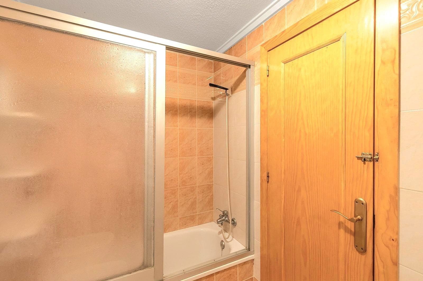 2 Zimmer Bungalow zu verkaufen in Torrevieja mit Pool - 130.000 € (Ref: 9690065)