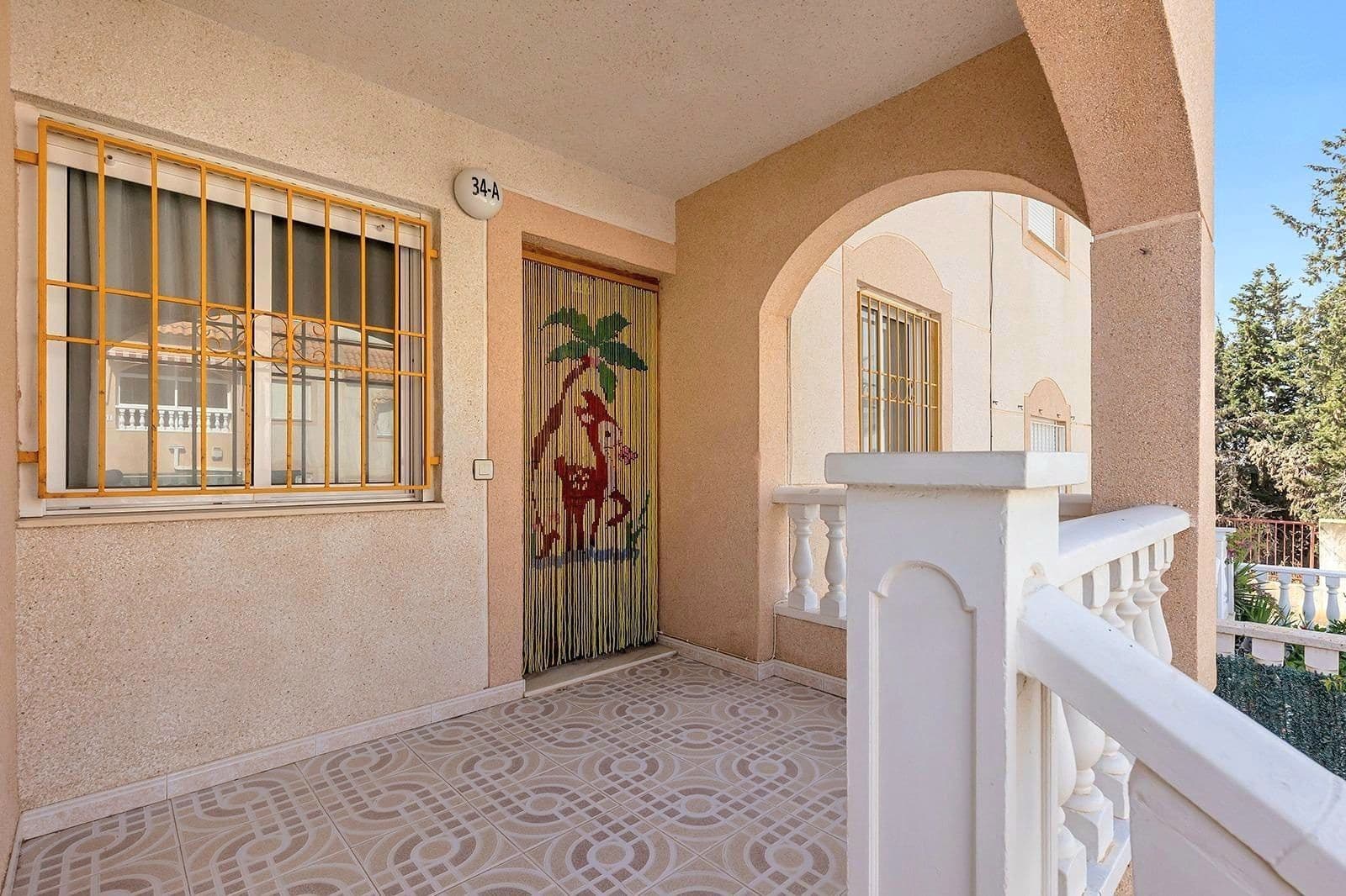 2 Zimmer Bungalow zu verkaufen in Torrevieja mit Pool - 130.000 € (Ref: 9690065)