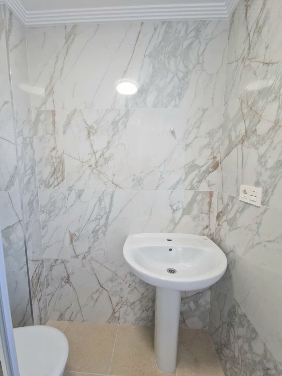 Chalet de 3 habitaciones en San Fulgencio en venta con piscina garaje - 275.000 € (Ref: 9694750)