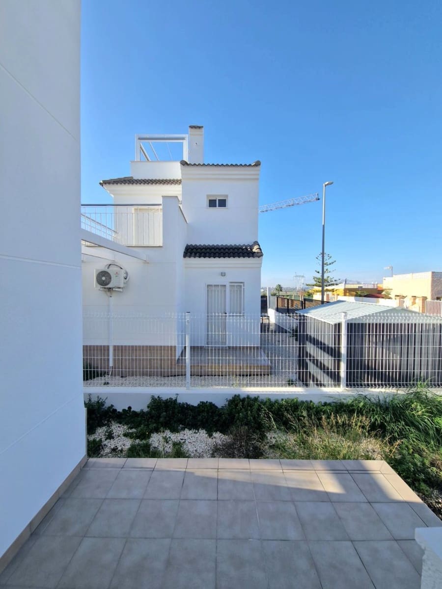 Chalet de 3 habitaciones en San Fulgencio en venta con piscina garaje - 275.000 € (Ref: 9694750)