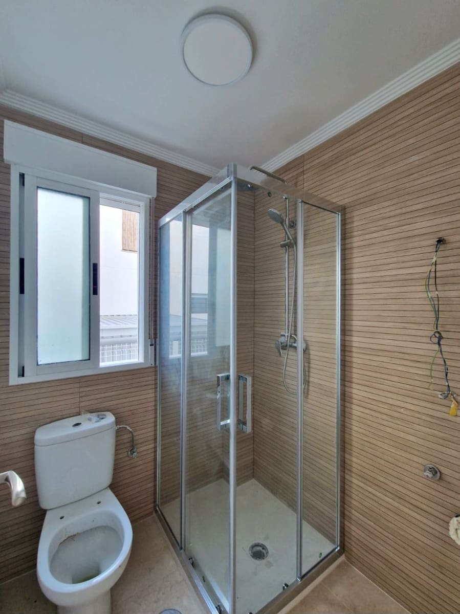 Chalet de 3 habitaciones en San Fulgencio en venta con piscina garaje - 275.000 € (Ref: 9694750)