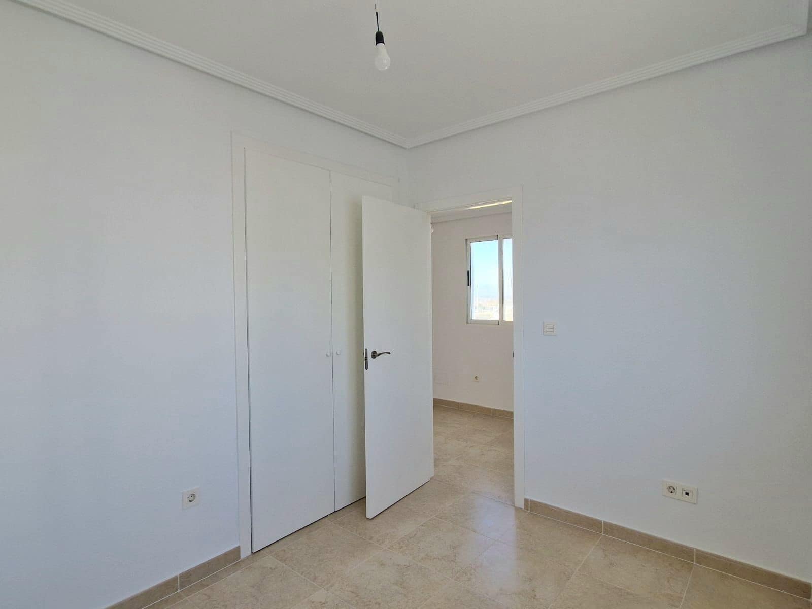 Chalet de 3 habitaciones en San Fulgencio en venta con piscina garaje - 275.000 € (Ref: 9694750)