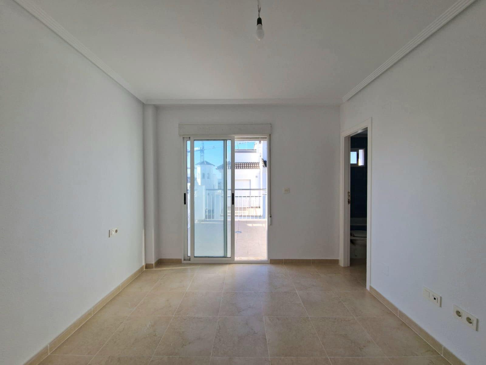 Chalet de 3 habitaciones en San Fulgencio en venta con piscina garaje - 275.000 € (Ref: 9694750)