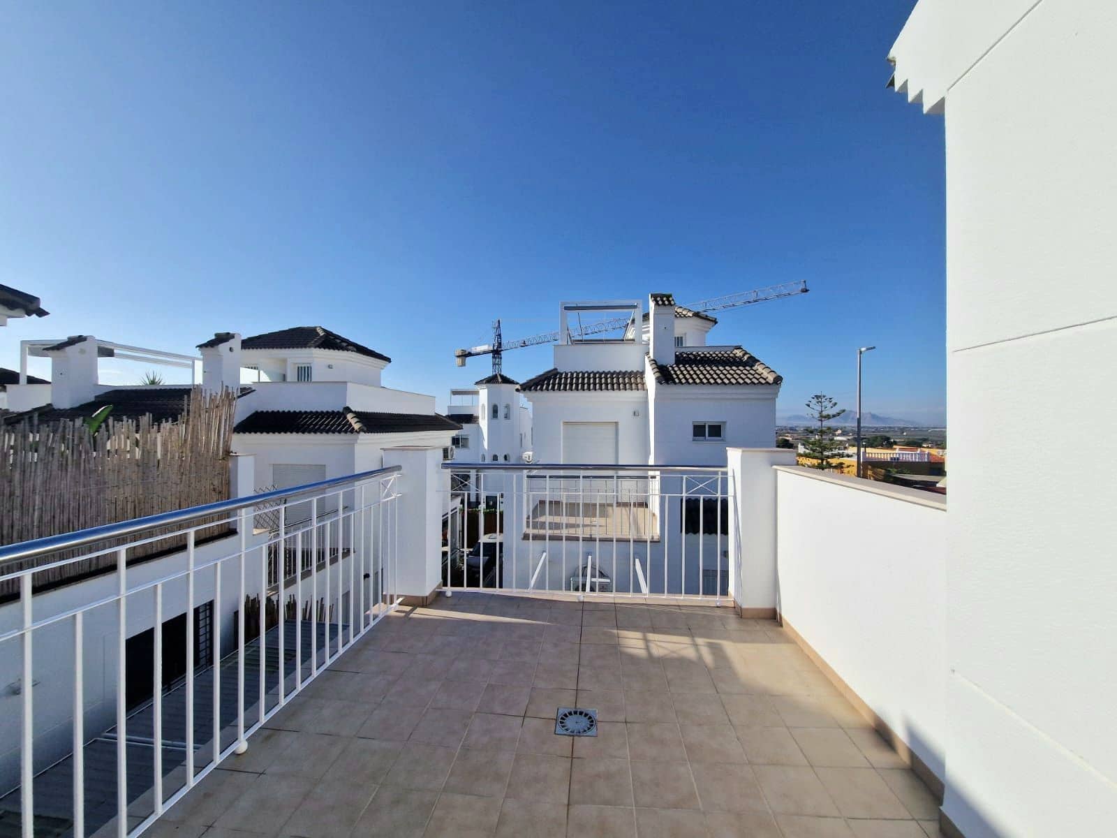 Chalet de 3 habitaciones en San Fulgencio en venta con piscina garaje - 275.000 € (Ref: 9694750)
