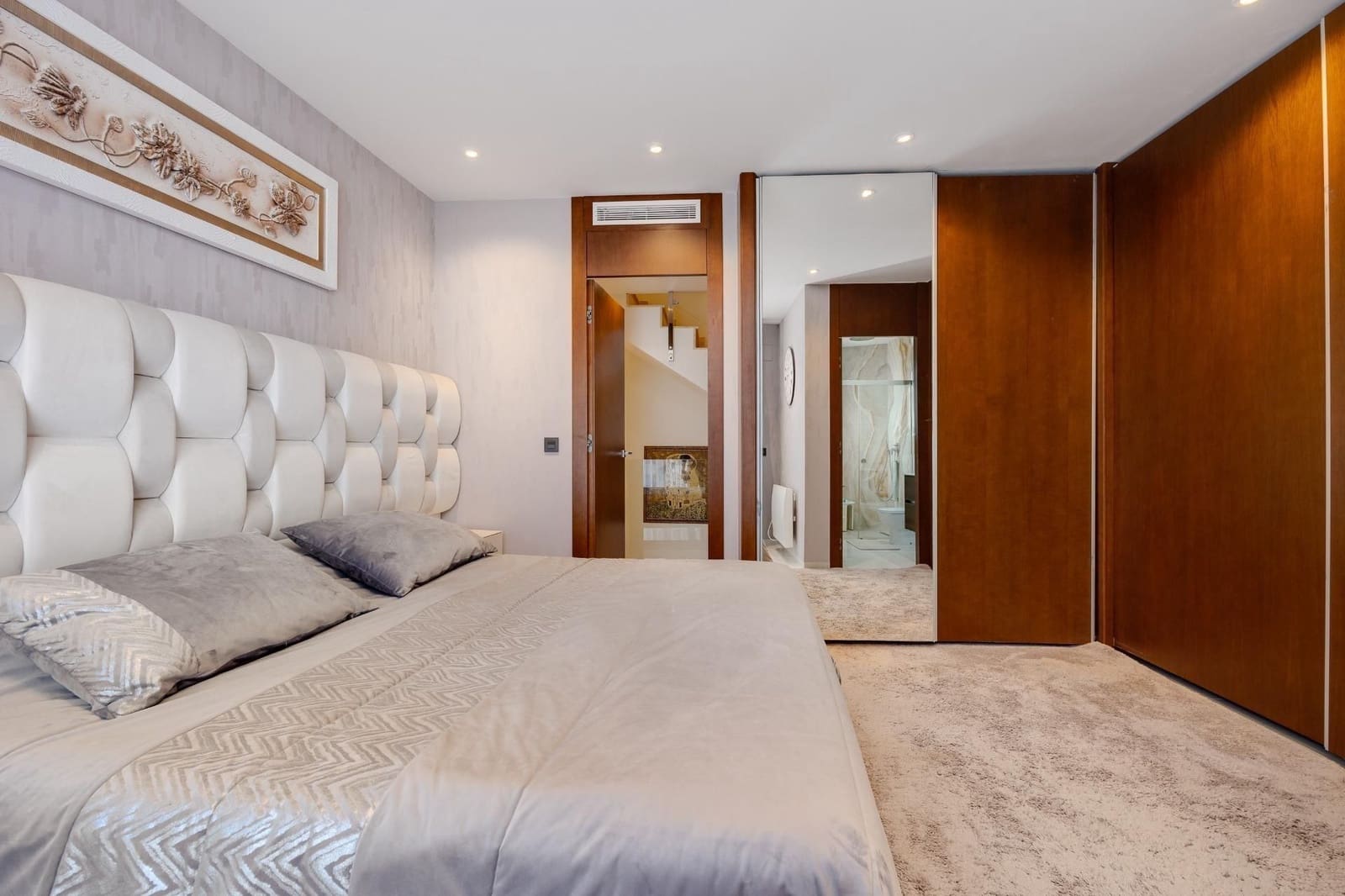 Chalet de 3 habitaciones en Orihuela Costa en venta con piscina garaje - 475.000 € (Ref: 9700474)