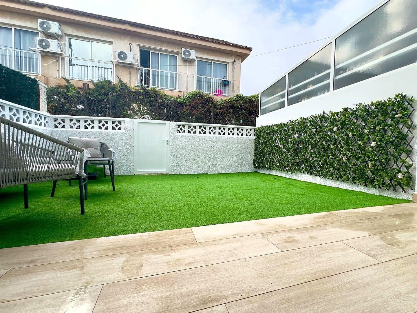 1 chambre Bungalow à vendre à Orihuela Costa avec piscine - 114 900 € (Ref: 9700475)