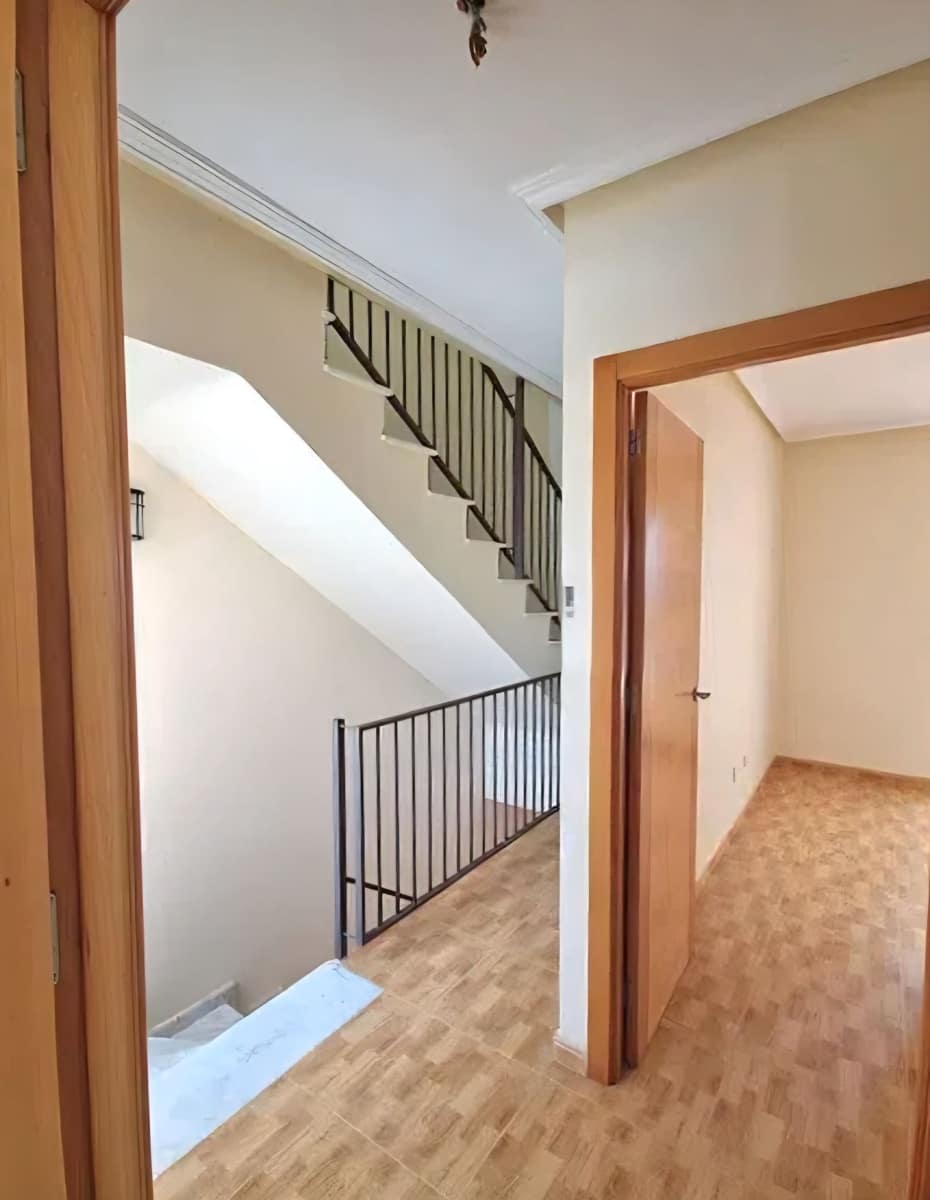 3 soveværelse Semi-Rækkehus til salg i Ciudad Quesada med swimmingpool garage - € 228.000 (Ref: 9700476)