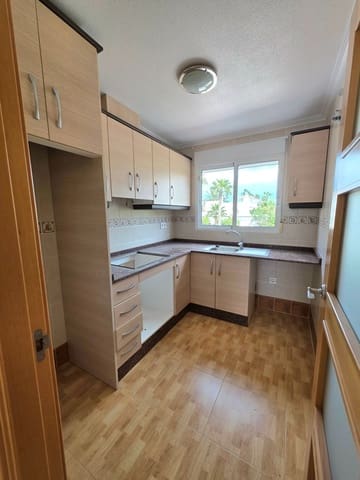 3 soverom Kjedet enebolig til salgs i Ciudad Quesada, Rojales med svømmebasseng garasje - € 227 000 (Ref: 9700476)