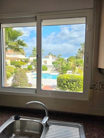 3 soverom Kjedet enebolig til salgs i Ciudad Quesada, Rojales med svømmebasseng garasje - € 227 000 (Ref: 9700476)