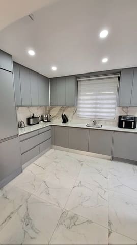 Chalet de 3 habitaciones en Guardamar del Segura en venta con piscina garaje - 450.000 € (Ref: 9704549)