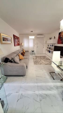 Chalet de 3 habitaciones en Guardamar del Segura en venta con piscina garaje - 450.000 € (Ref: 9704549)