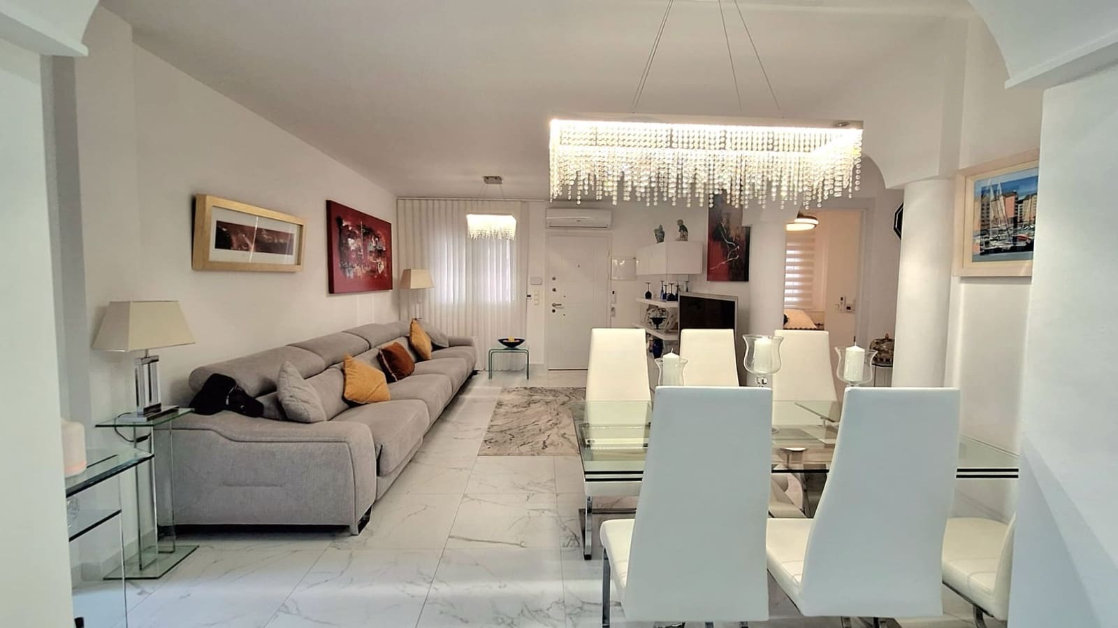 Chalet de 3 habitaciones en Guardamar del Segura en venta con piscina garaje - 450.000 € (Ref: 9704549)