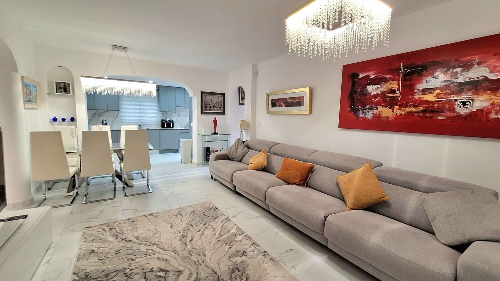 Chalet de 3 habitaciones en Guardamar del Segura en venta con piscina garaje - 450.000 € (Ref: 9704549)