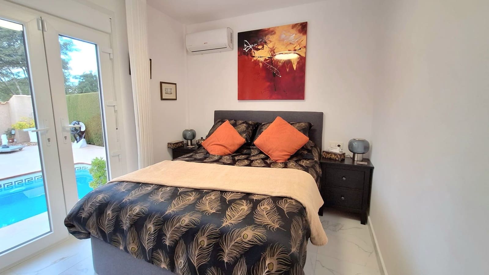 Chalet de 3 habitaciones en Guardamar del Segura en venta con piscina garaje - 450.000 € (Ref: 9704549)