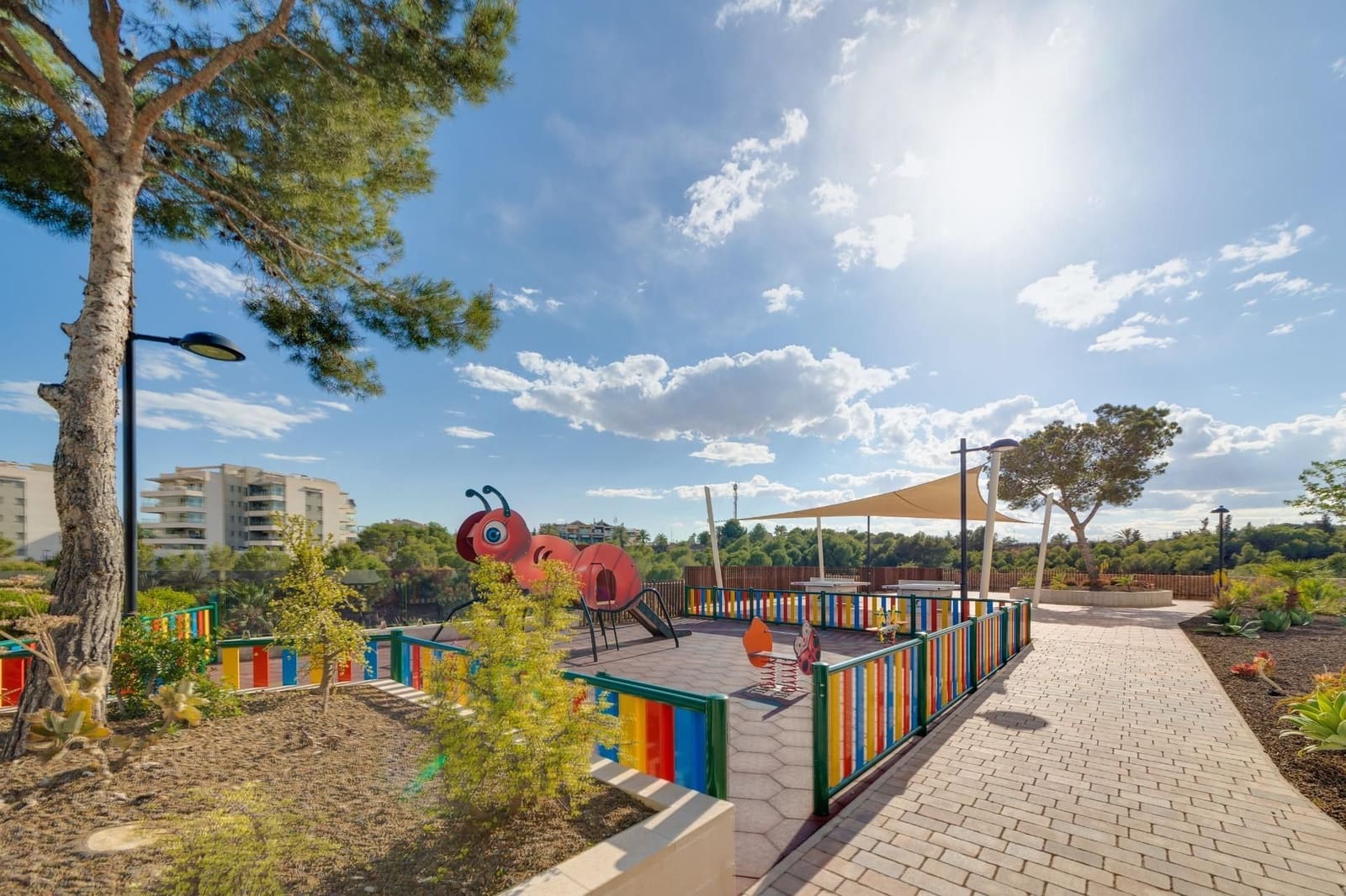 2 soveværelse Lejlighed til salg i Orihuela Costa med swimmingpool garage - € 279.000 (Ref: 9714549)