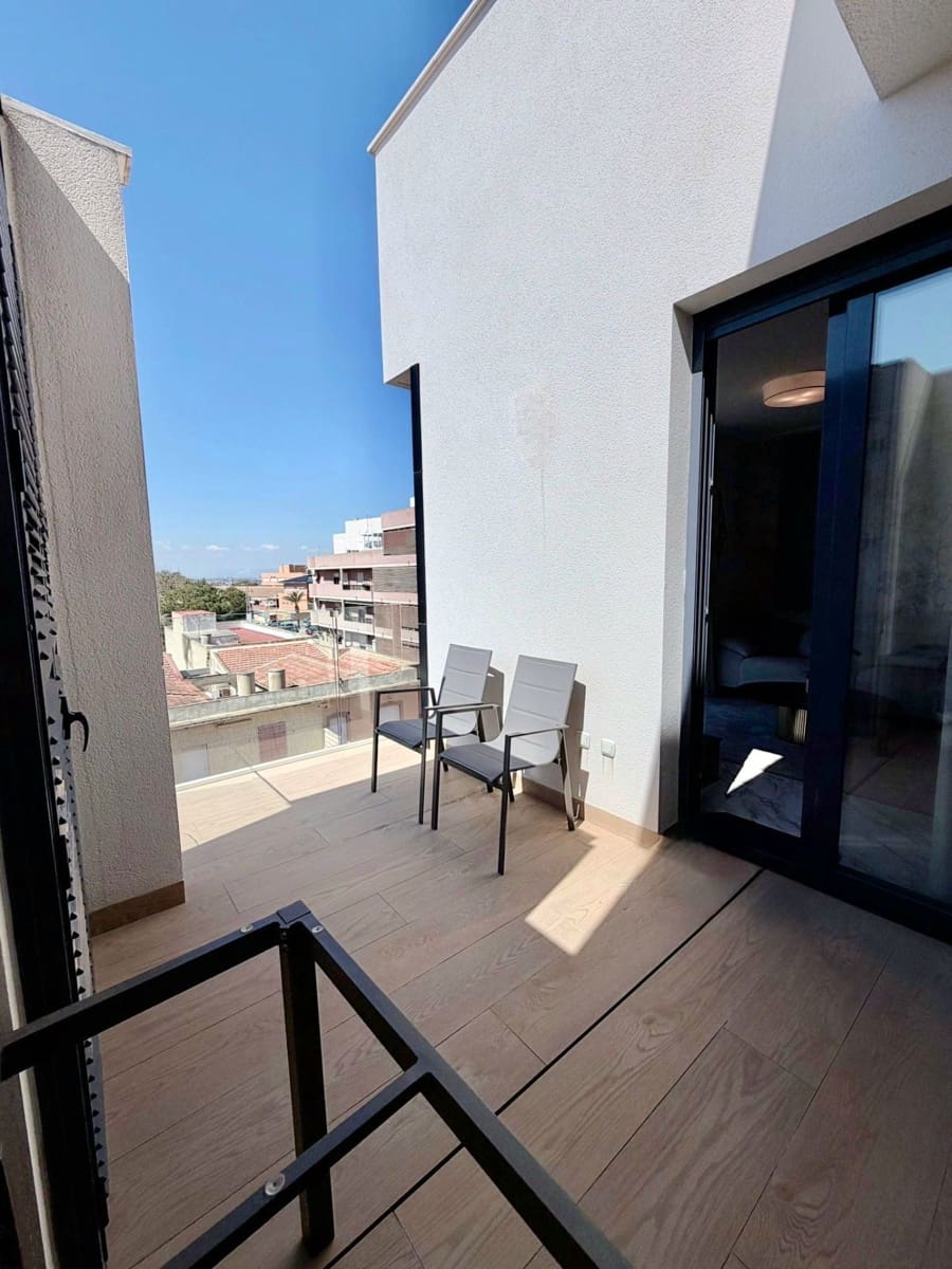 3 slaapkamer Penthouse te koop in Guardamar del Segura met garage - € 460.000 (Ref: 9719525)