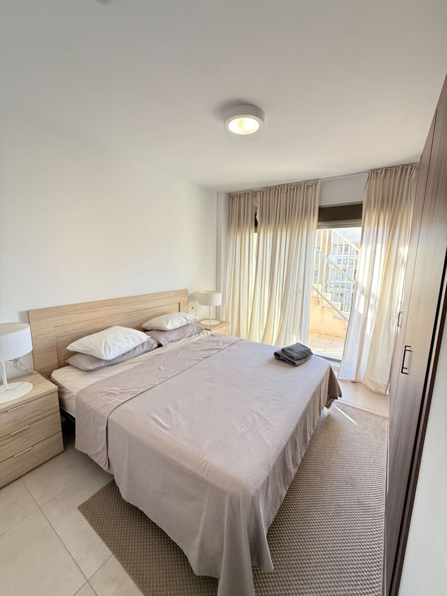 3 soverom Penthouse til salgs i Orihuela Costa med svømmebasseng garasje - € 345 000 (Ref: 9721150)