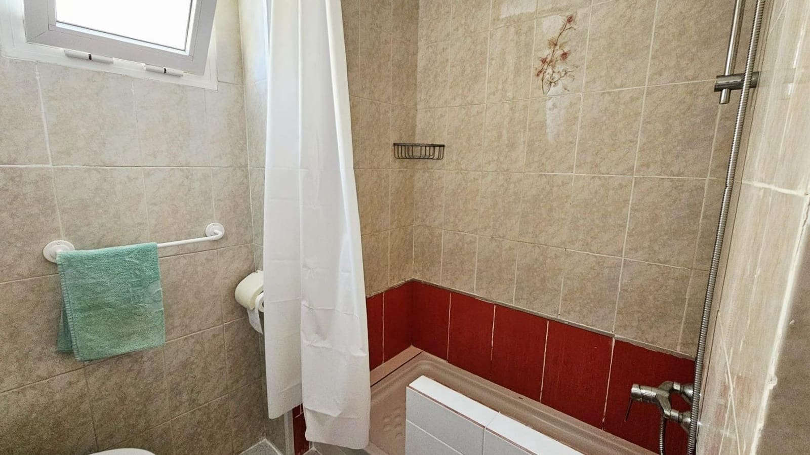 Studio for sale in Torrevieja with pool garage - € 83,900 (Ref: 9726394)