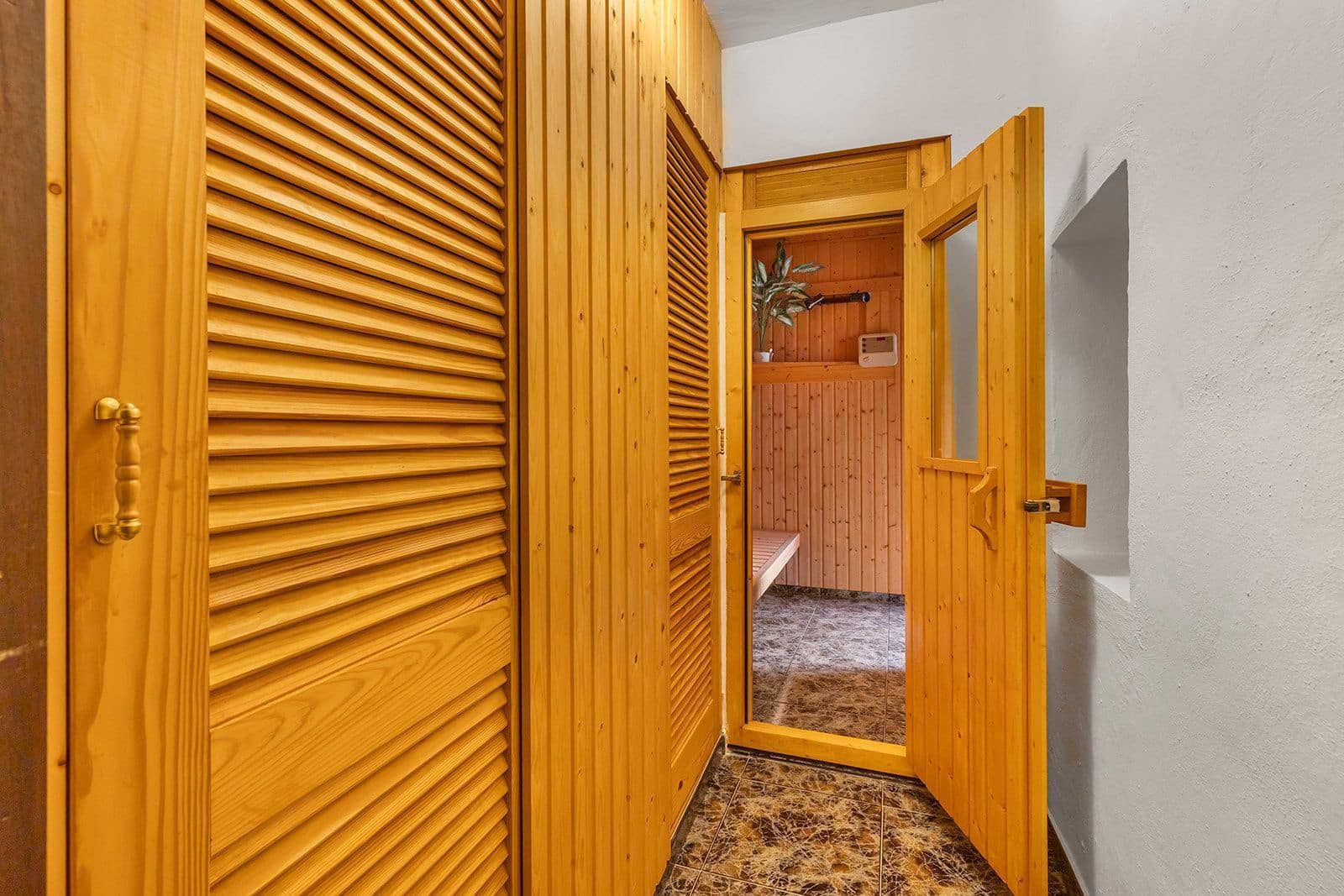 5 makuuhuone Huvila myytävänä paikassa Orihuela Costa mukana uima-altaan 
autotalli - 670 000 € (Ref: 9728592)