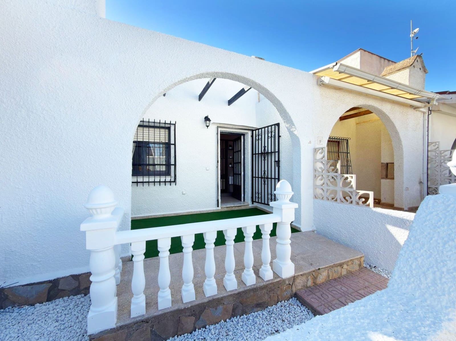 1 bedroom Bungalow for sale in San Miguel de Salinas - € 124,995 (Ref: 9731691)