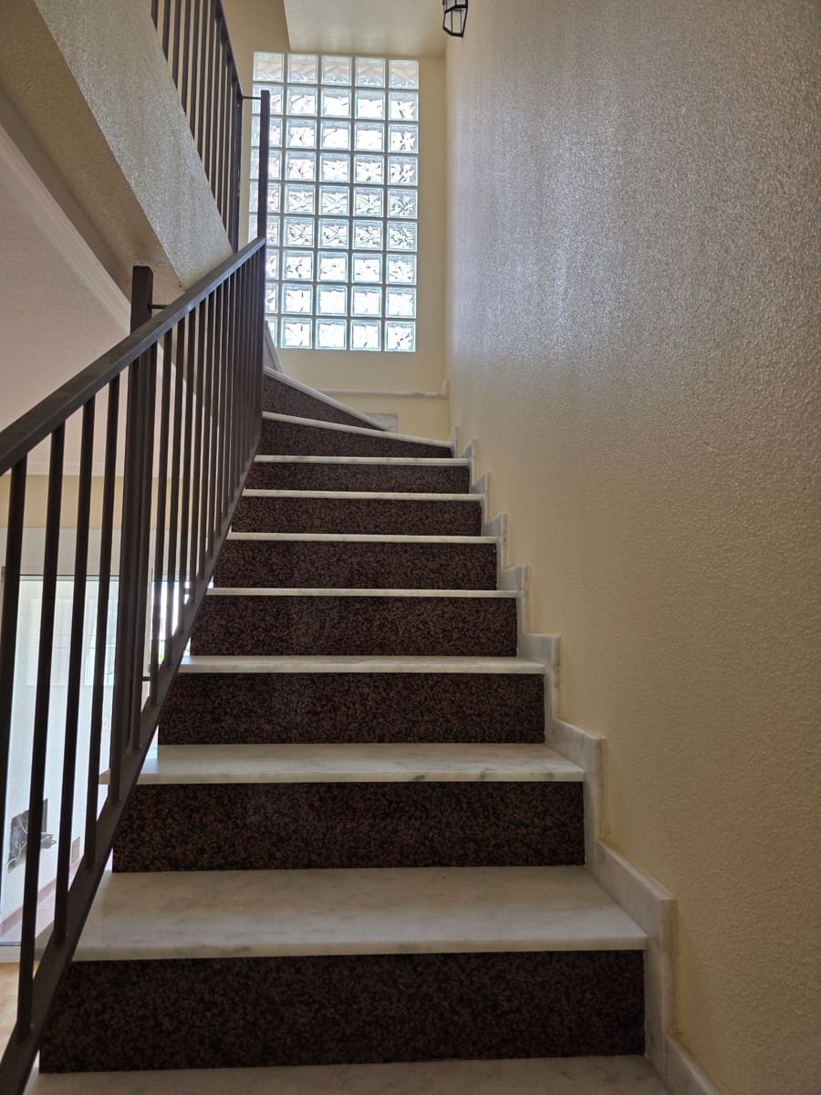 3 soverom Kjedet enebolig til salgs i Ciudad Quesada med svømmebasseng garasje - € 228 000 (Ref: 9735216)