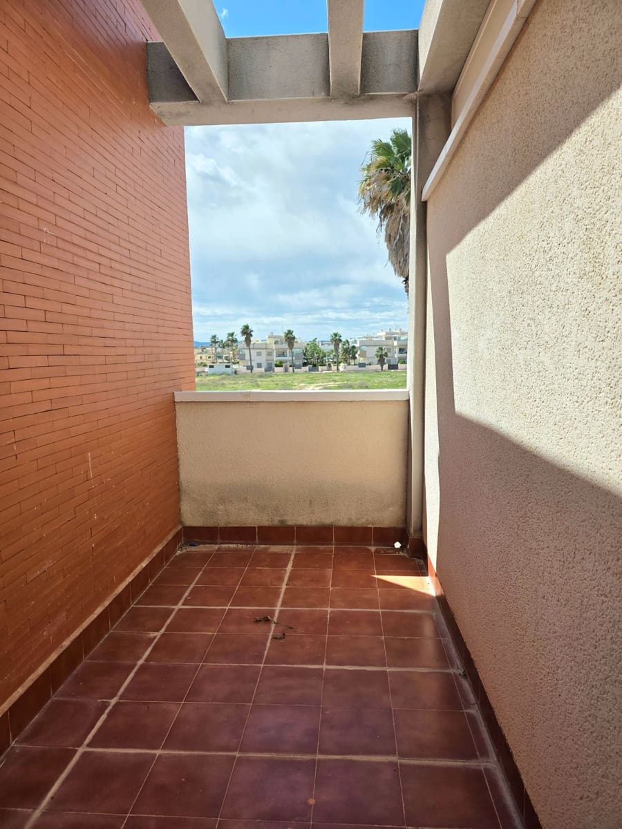 3 soverom Kjedet enebolig til salgs i Ciudad Quesada med svømmebasseng garasje - € 228 000 (Ref: 9735216)