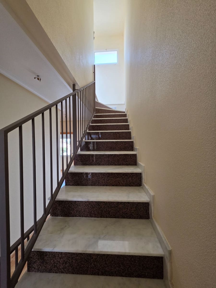 3 soverom Kjedet enebolig til salgs i Ciudad Quesada med svømmebasseng garasje - € 228 000 (Ref: 9735216)