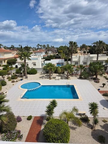 3 soverom Kjedet enebolig til salgs i Ciudad Quesada, Rojales med svømmebasseng garasje - € 228 000 (Ref: 9735216)