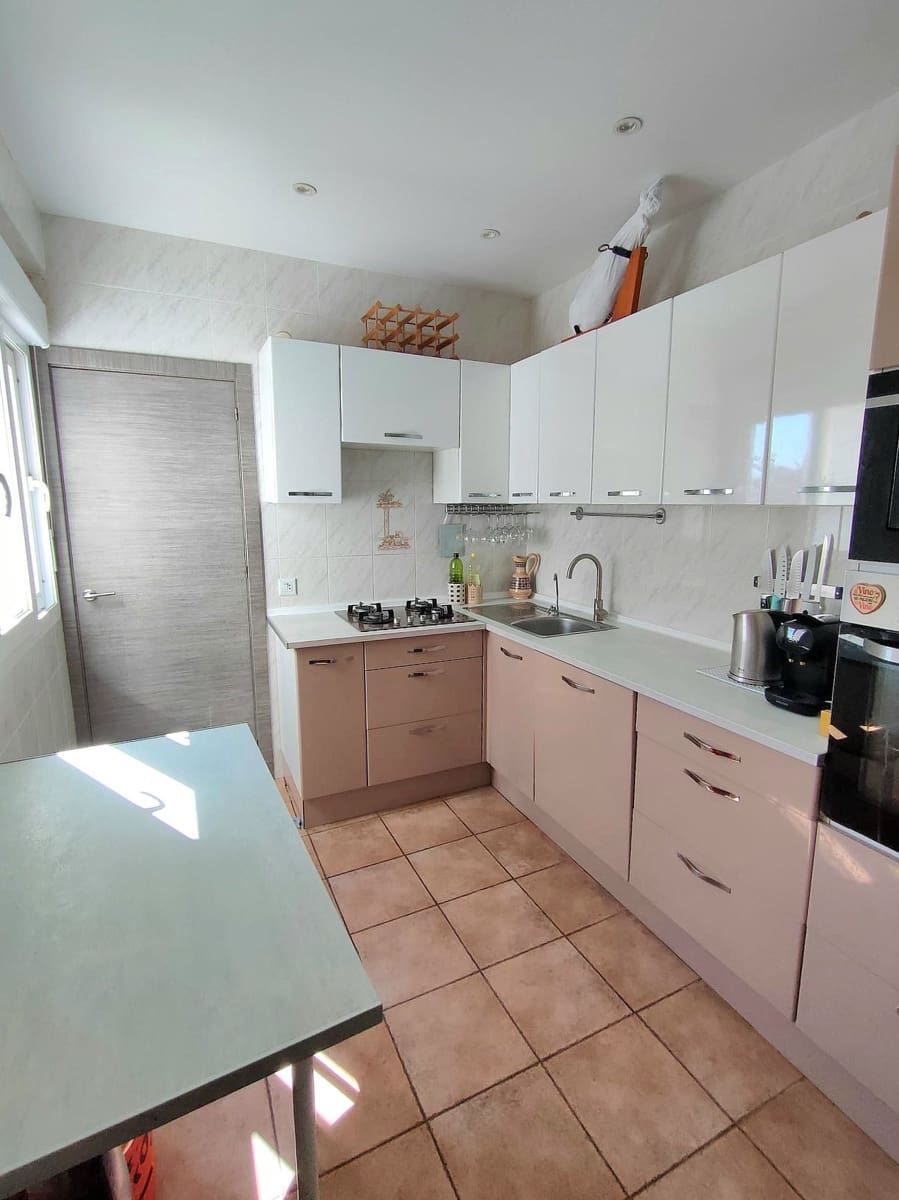 3 slaapkamer Appartement te koop in Guardamar del Segura - € 144.900 (Ref: 9738009)