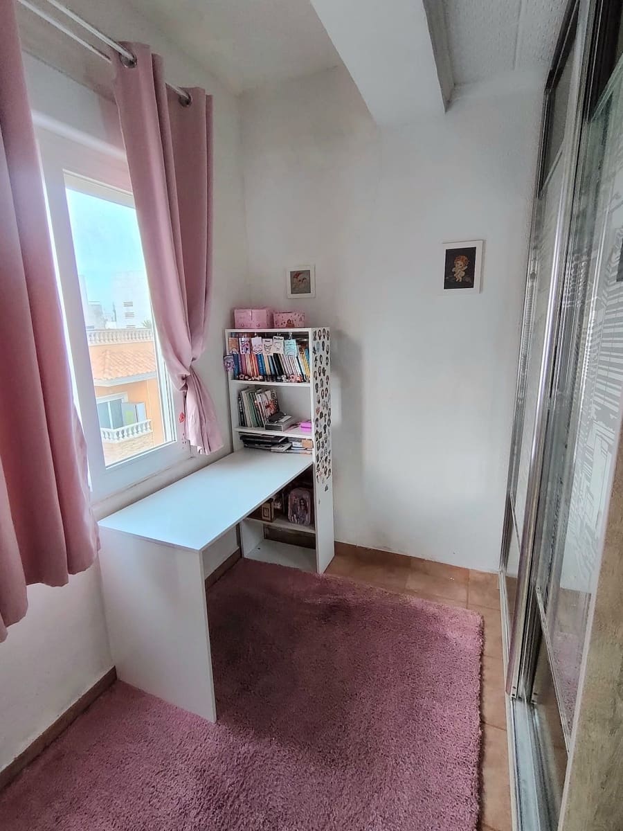 3 slaapkamer Appartement te koop in Guardamar del Segura - € 144.900 (Ref: 9738009)