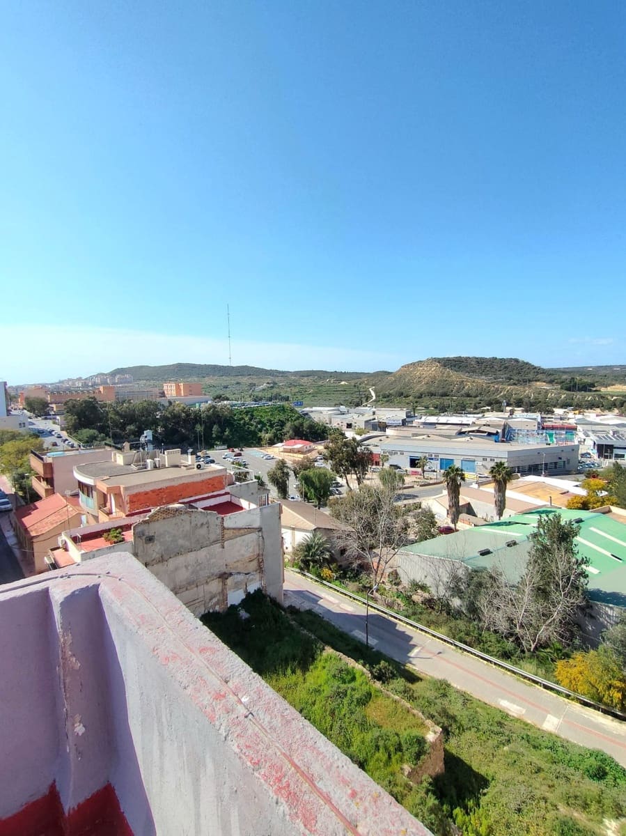 3 slaapkamer Appartement te koop in Guardamar del Segura - € 144.900 (Ref: 9738009)