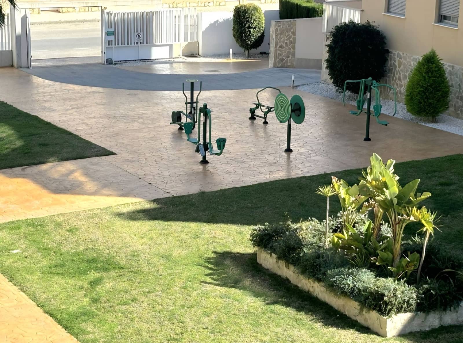 2 slaapkamer Appartement te koop in Orihuela Costa met zwembad garage - € 245.000 (Ref: 9738010)