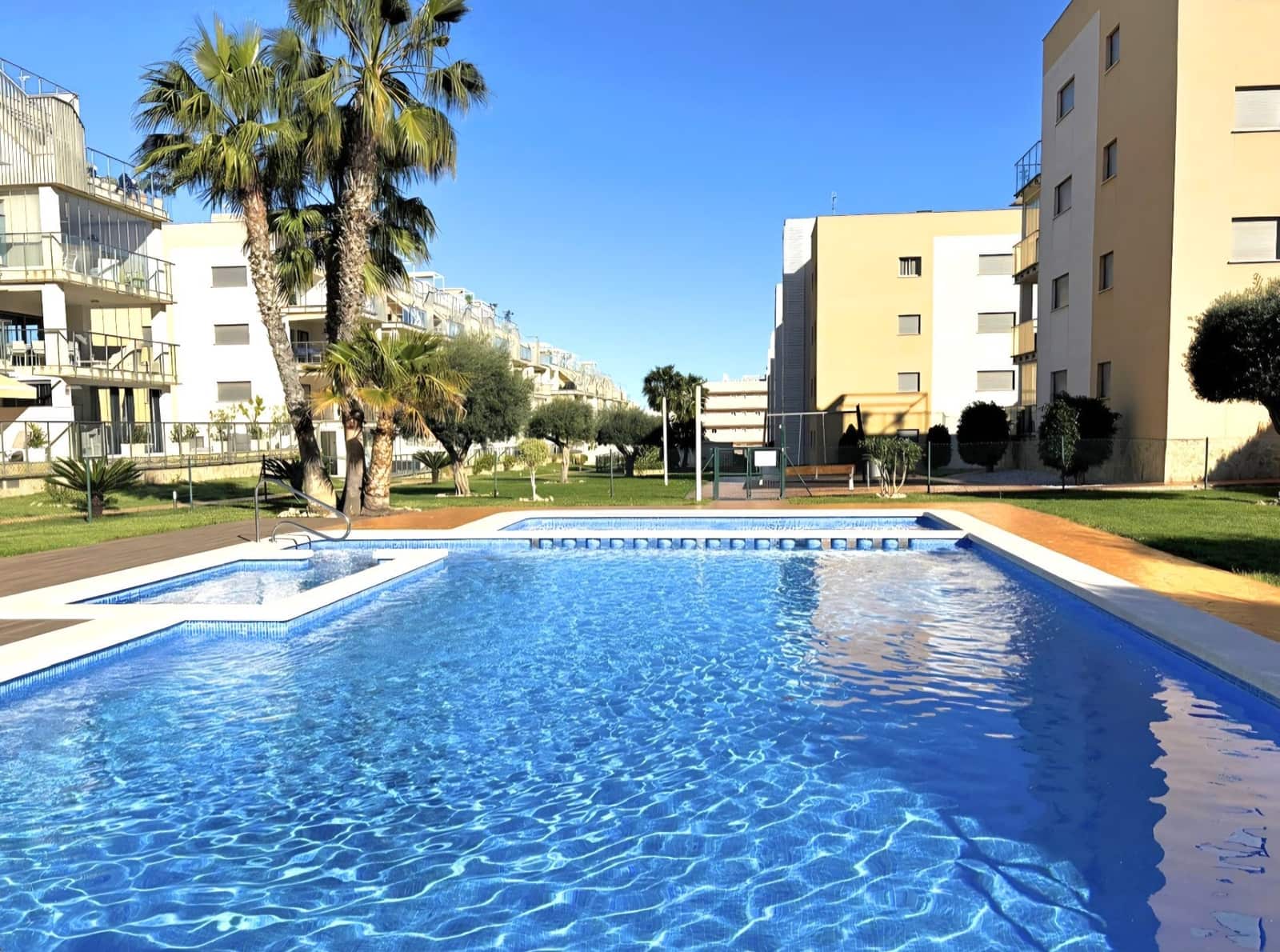 2 slaapkamer Appartement te koop in Orihuela Costa met zwembad garage - € 245.000 (Ref: 9738010)